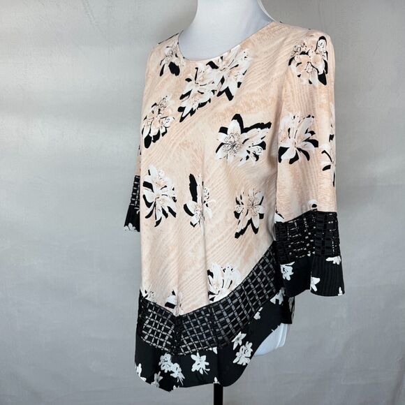 Alfani Women Sz PS Asymmetrical Top Floral Print Crochet Trim Round 3/4 sleeve - Picture 2 of 9